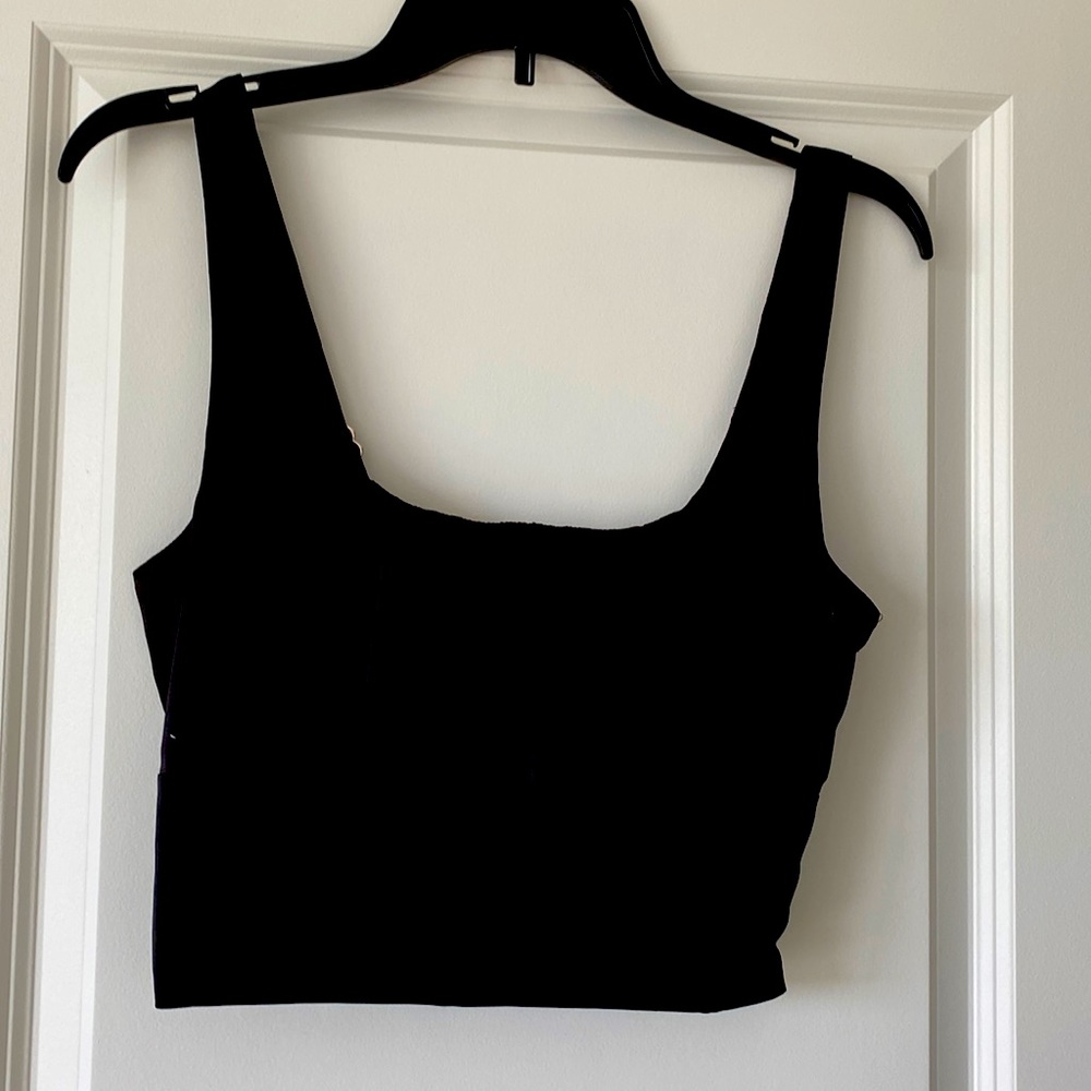Nwt, Forever 21, black croptop